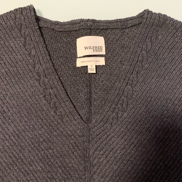 Wilfrid Free (Aritzia) 100% wool sweater - Picture 2 of 2